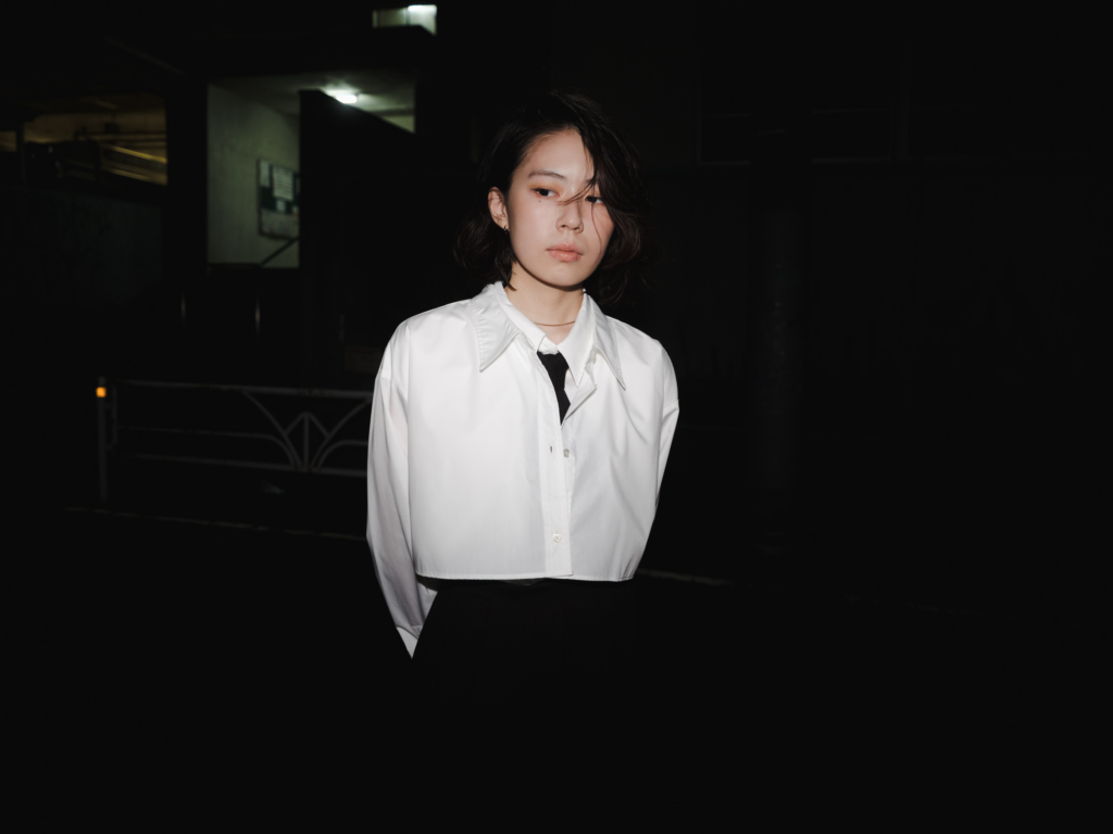 ワタナベ・メイ、多彩なプロデューサー陣と組んだ2nd EP『Hazy』をリリース