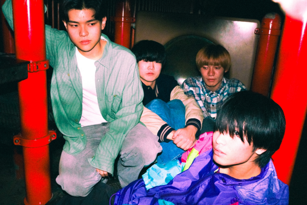 千葉大発・夜行性ロックバンド「VANET」、1stアルバム『梟は夜を導く』を12/31リリース。謎のSNSアカウントおよび自作性格診断サイトと連動したMVも同時解禁。