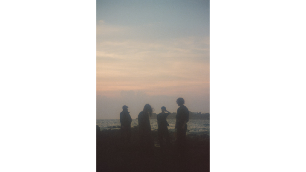 東京を拠点に活動する四人組バンドYüksen Buyers Houseが冬の終わりと春の始まりを告げるNew Single「Winter」をリリース！