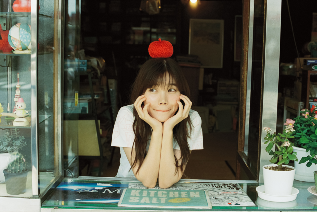 CENT(セントチヒロ・チッチ)ユニバーサル・スタジオ・ジャパン『ユニ春2026』CMソング新曲「スタンド・バイ・ユース」チッチが異世界で青春を過ごすミュージックビデオが公開！