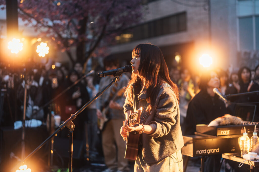 にしな「日々散漫」リリース記念 路上フリーライブライブレポート