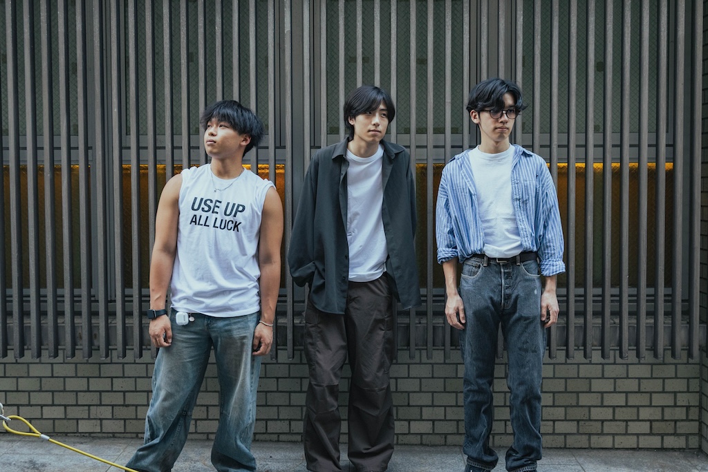平均年齢19歳、京都発３ピースロックバンドStill Crying、1st Single「Yours」本日配信リリース！来週開催の 「十代白書2026 決勝大会」に出演！