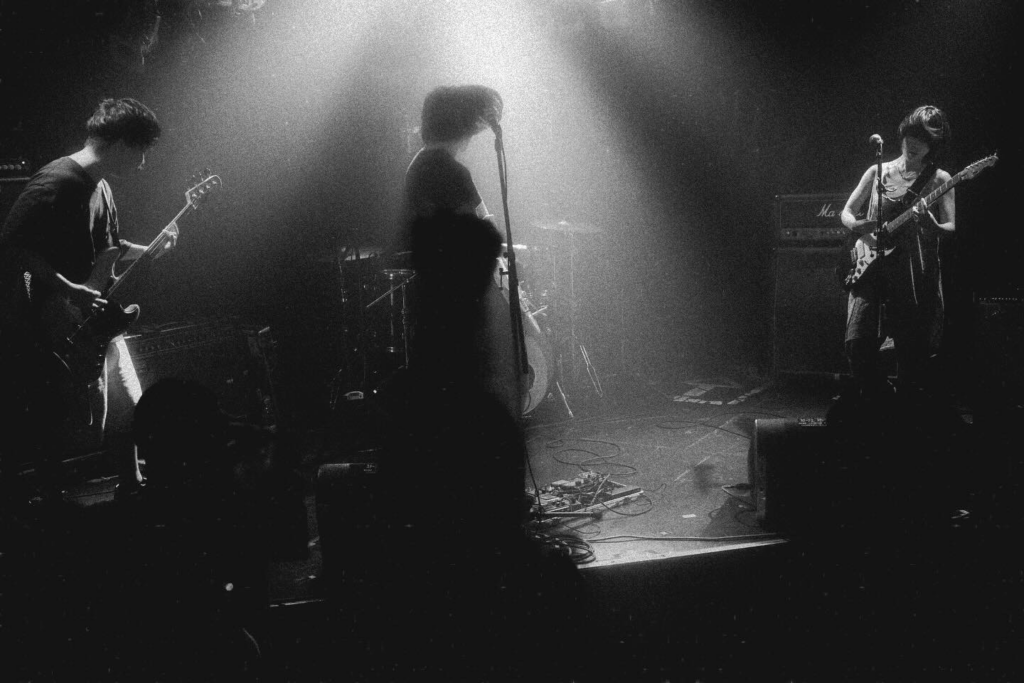 東京を拠点に活動するオルタナティブロックバンドwanbed、1st EP “135”をリリース！3/14(土）に下北沢SPREADにて自主企画を開催！