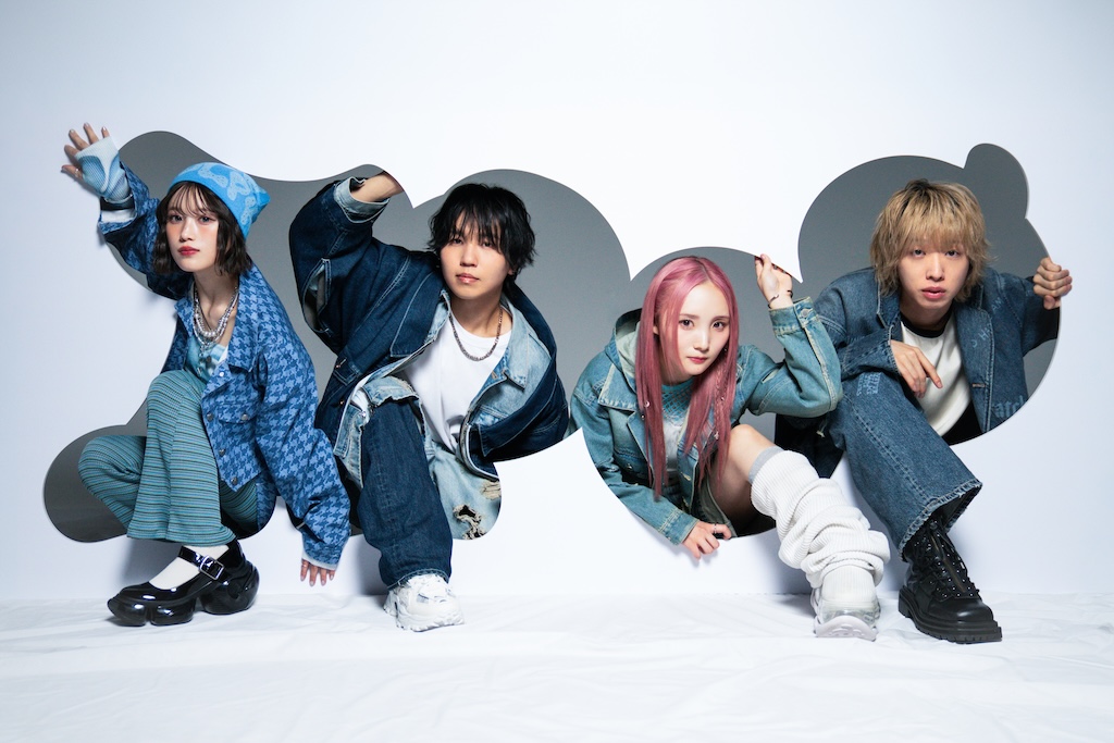 Aooo／Aooo、2ndアルバム『Rooom』を6月3日にリリース　ジャケット・初回盤映像内容・新アーティスト写真を公開、新曲「クエスチョン」先行配信も決定