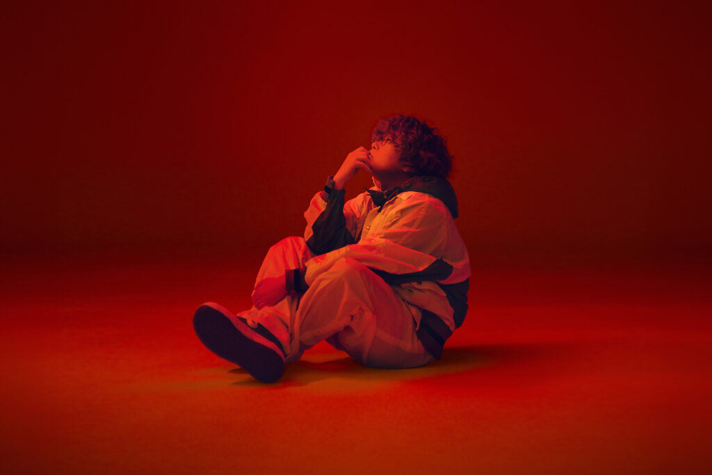 Vaundy NHK「18祭（フェス）」テーマソング「呼び声」のMUSIC VIDEOを公開！