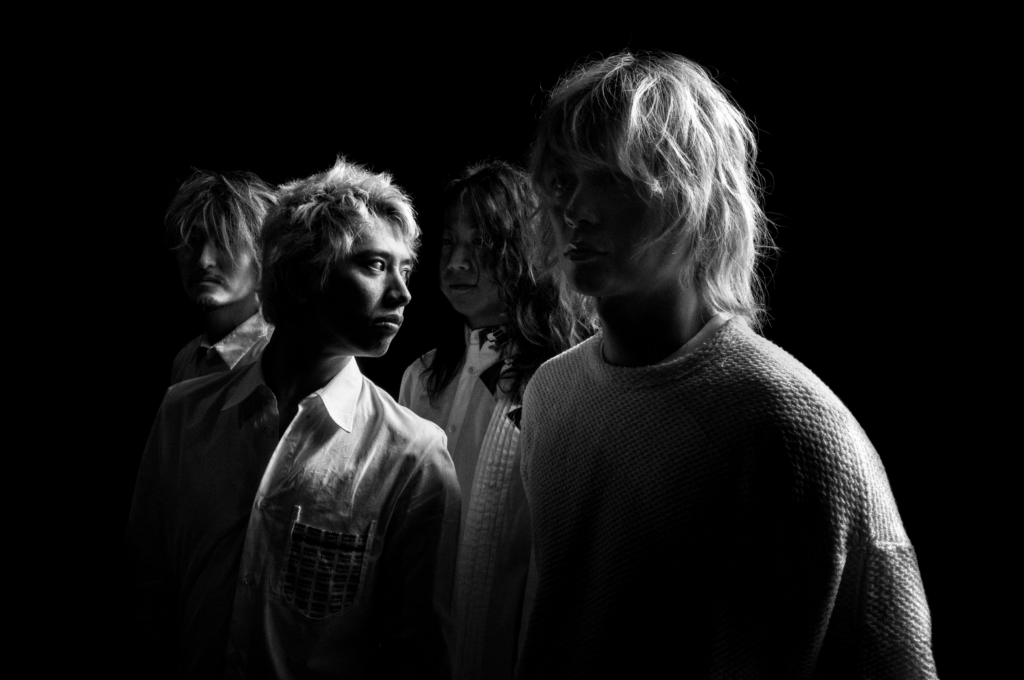 ONE OK ROCK、日産スタジアムの熱狂を凝縮したライブEPを本日、配信開始！
