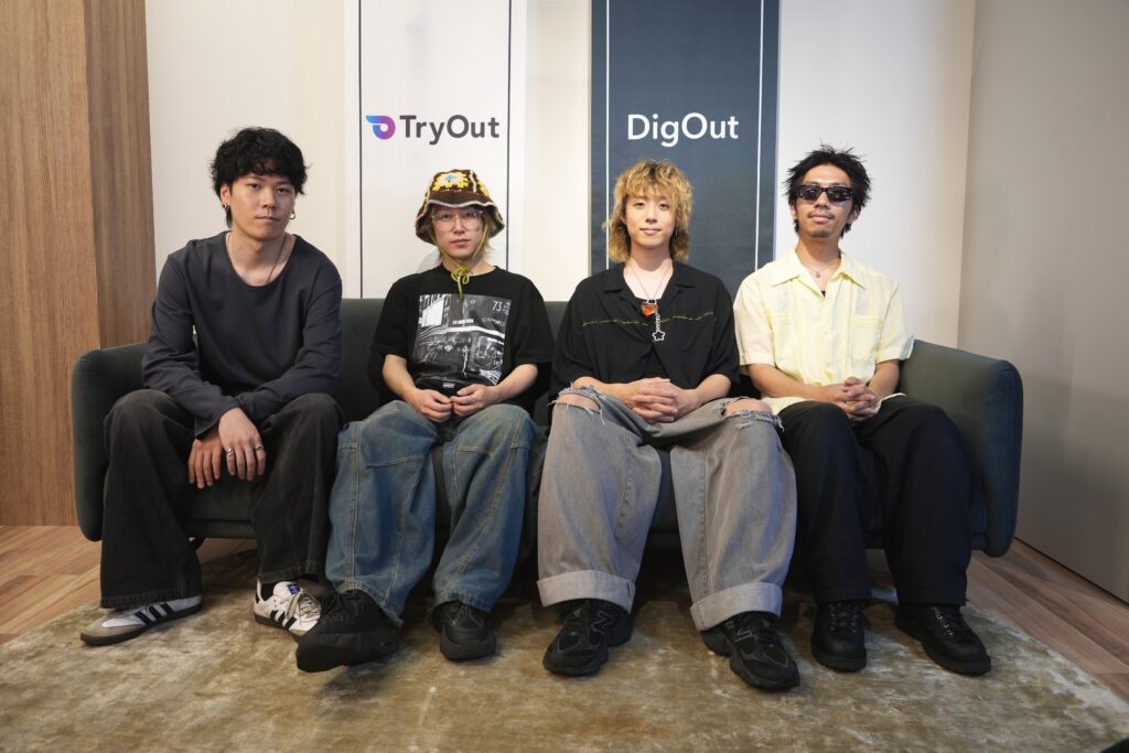 <インタビュー>魅せるだけじゃなく、ともに楽しむバンドへ――DeNeel史上最もポップな新曲「HONEY」に迫る