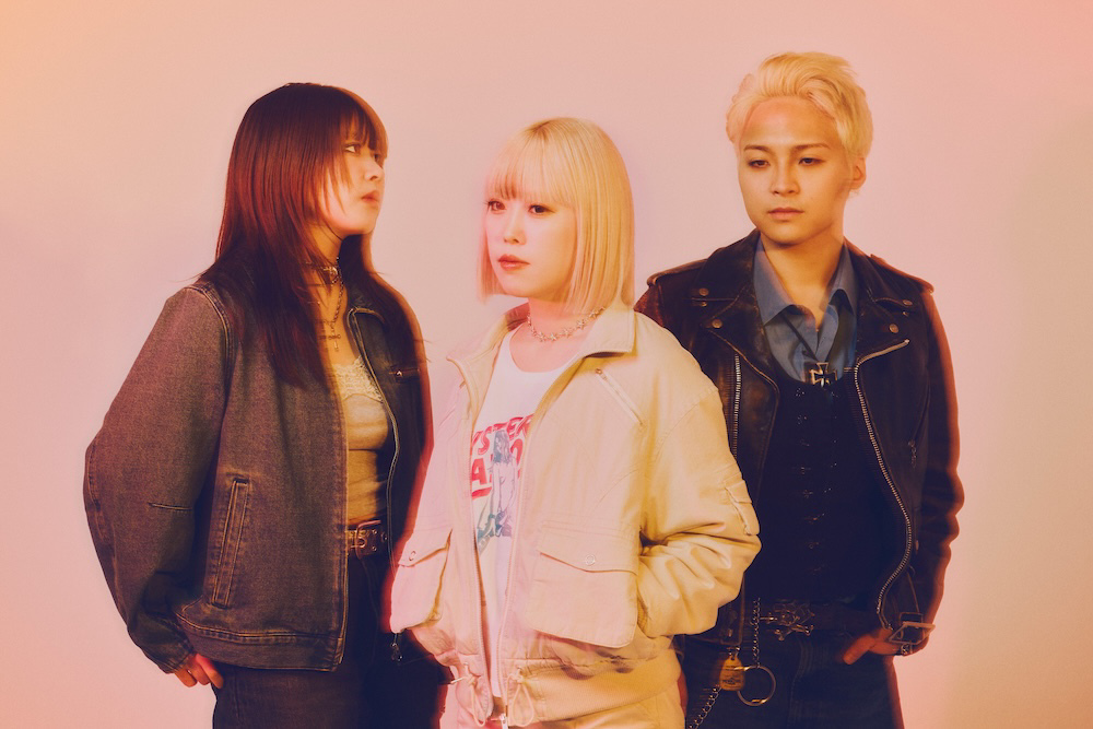 Niiiya、”旅”をテーマに制作された新曲「逃げアイス」ミュージックビデオ公開！